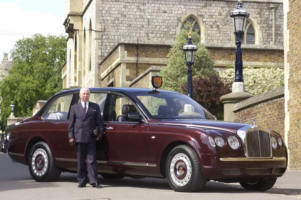 Bentley-State-Limousine-03-Chicago-London